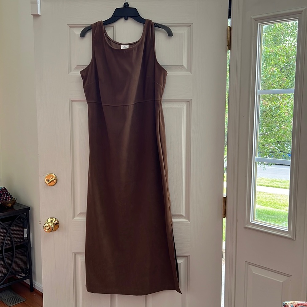 Sleeveless Olive Maxi Dress w/Slits to the knees. Size 16.